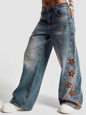 ROSA CLOTHING Wide-Leg Jeans with Floral Cutouts